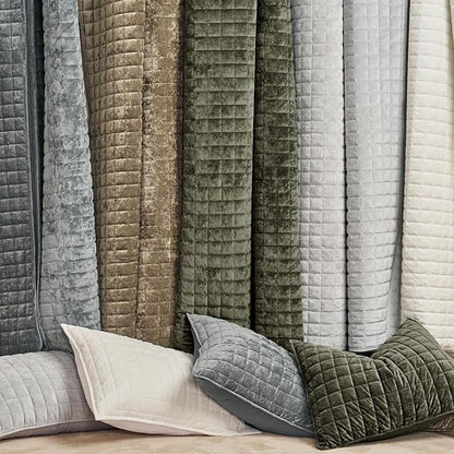RECYCO Luxury Velvet Quilt Set Full Queen Size, Lightweight Velvet Comforter Set, Oversized Bedspread Coverlet Quilted Bedding Set, with 2 Matching Pillow Shams, for All Season, Olive Green