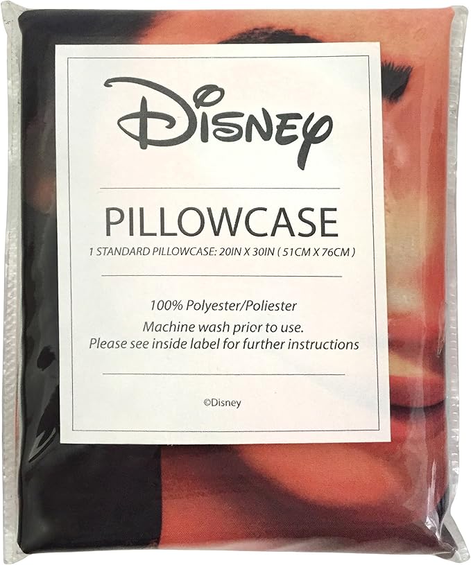 Jay Franco Disney Moana Friends 1 Pack Pillowcase - Double-Sided Kids Super Soft Bedding - Features Moana, HEI HEI & Pua (Official Disney Product)