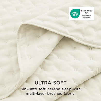 Bedsure King Quilt - Cream Bedspread King Size & Lightweight Comforter, Modern Cottage Coverlet with Clover Pattern, Ultra Soft All-Season Bedding, 106 x 96 Inches | Stitch-Free Quilting, Ultra Soft, Lightweight, Machine Washable, Pet-Friendly