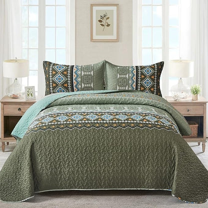 WONGS BEDDING Boho Quilt Set King,3 Piece Olive Green Fall Bedspread Coverlet Set with Geometry Printed for All Season, Lightweight Oversized Bohemian Bedding Set 104"×90"