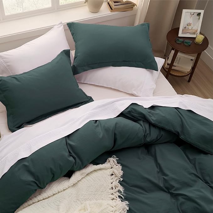 Bedsure Forest Green Duvet Cover Twin/Twin XL Size - 2 Pieces Prewashed Polyester Extra Soft Bedding Set, Includes 1 Twin Duvet Cover 68''x90'' with Zipper Closure & 1 Pillow Sham, No Comforter