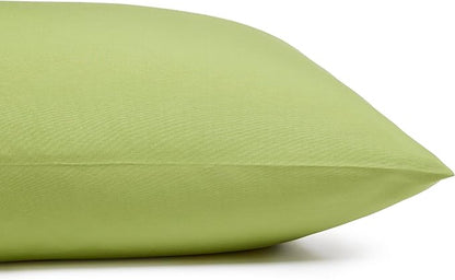 Amazon Basics Lightweight Microfiber 3-Piece Bed Sheet Set, Twin XL, Oliver Light, Solid