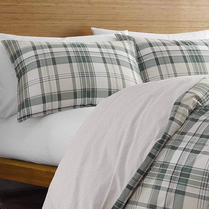 Eddie Bauer - Twin Comforter Set, Reversible Bedding with Matching Sham, Medium Weight, Dorm Essentials (Timbers Green)