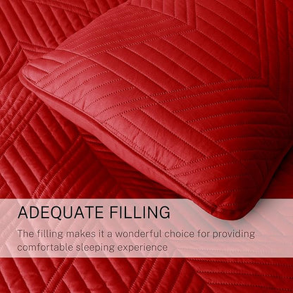 Exclusivo Mezcla Ultrasonic Full Queen Quilt Bedding Set, Lightweight Red Bedspreads Soft Modern Geometric Coverlet Set for All Seasons (1 Quilt and 2 Pillow Shams)