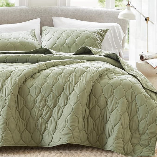 Comfort Spaces Queen Quilt Set Modern Reversible Ogee Coverlet Queen Bedding Set Cozy Quilted Winter Layer, All Season Lightweight Soft Queen Size Quilt, Kienna, Full/Queen Olive Green 3 Piece