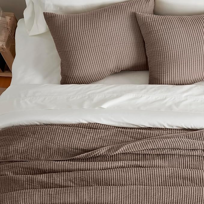EVERGRACEHOME Cotton Coverlet Set Full Queen Size 3 Pieces, Lightweight Soft Ribbed Matelassé Bedspread Quilt Set, Cozy Oversized Quilted Bedding Set with 2 Pillow Shams for All Seasons, Mocha Brown