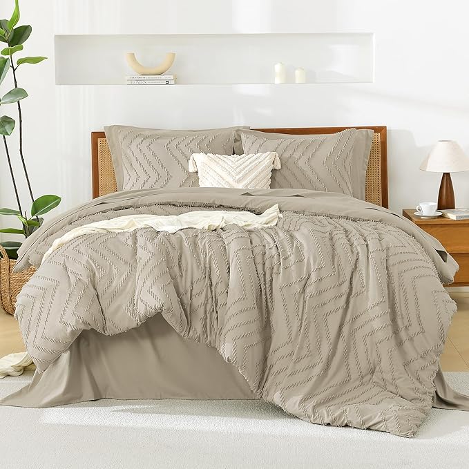 Litanika Light Hazel Queen Size Comforter Set with Sheets - 7 Pieces Bed in a Bag Queen Boho Tufted Complete Bedding Sets with Comforter, Sheets, Pillowcases & Shams