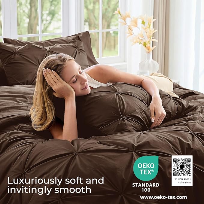 Sasttie Full Size Comforter Set, 7-Piece Bed in a Bag Double, Pintuck Bedding Set for All Season, Includes Comforter, Flat Sheet, Fitted Sheet, Pillowcases and Pillowshams, Dark Brown