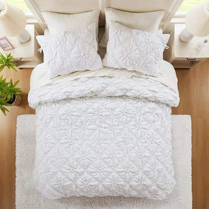 Intelligent Design Queen Comforter Set – White Lily Puffy Floral Shabby Chic Boho Bedding, Ultra-Soft, Lightweight & All-Season, Full/Queen