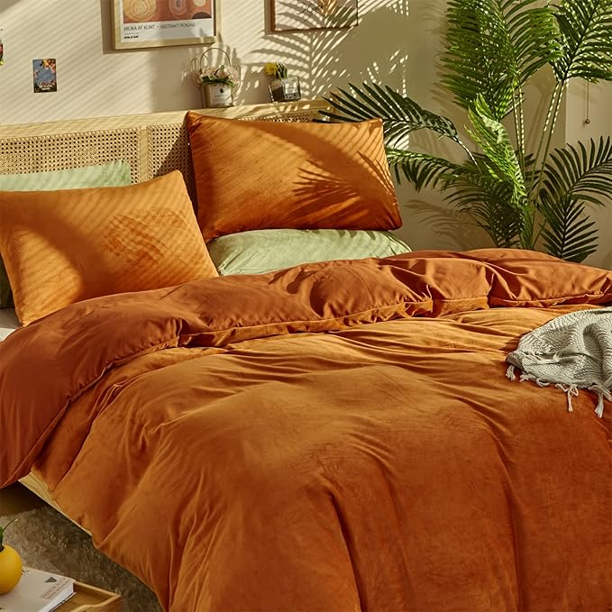 CLOTHKNOW Burnt Orange King Size Comforter Set Velvet Bedding Comforter Sets Soft Rust Caramel Comforter with 2 x Pillow Cases