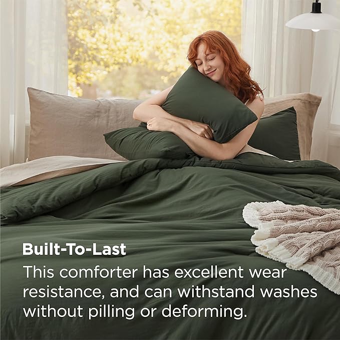 Bedsure Super King Plus Comforter Set, Dark Green Soft Prewashed Bedding for All Seasons, 3 Pieces GentleSoft™ Bed Set, 1 Lightweight Comforter (128"x120") and 2 Pillowcases (20"x36")