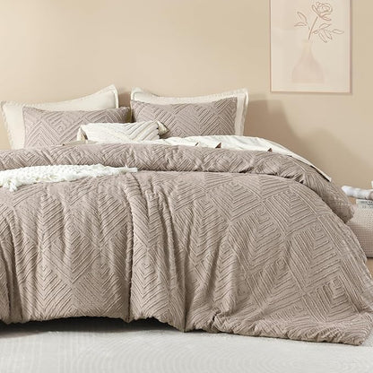 Litanika Oversized Queen Comforter Light Coffee, 3 Pieces Tufted Boho Farmhouse Bedding Comforter Set, Lightweight Fluffy All Season Comforter Set (98x98In Comforter & 2 Pillowcases)