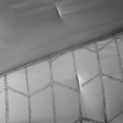 Intelligent Design Raina Full/Queen Comforter Set, Soft Microfiber, Modern Geometric Metallic Bed Set, 5 Pieces College Bedding with 2 Shams, 2 Toss Pillows Grey/Silver