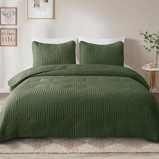 Exclusivo Mezcla Ultrasonic Twin Quilt Bedding Set, Lightweight Olive Green Bedspreads Soft Modern Geometric Coverlet Set for All Seasons (1 Quilt and 1 Pillow Sham)