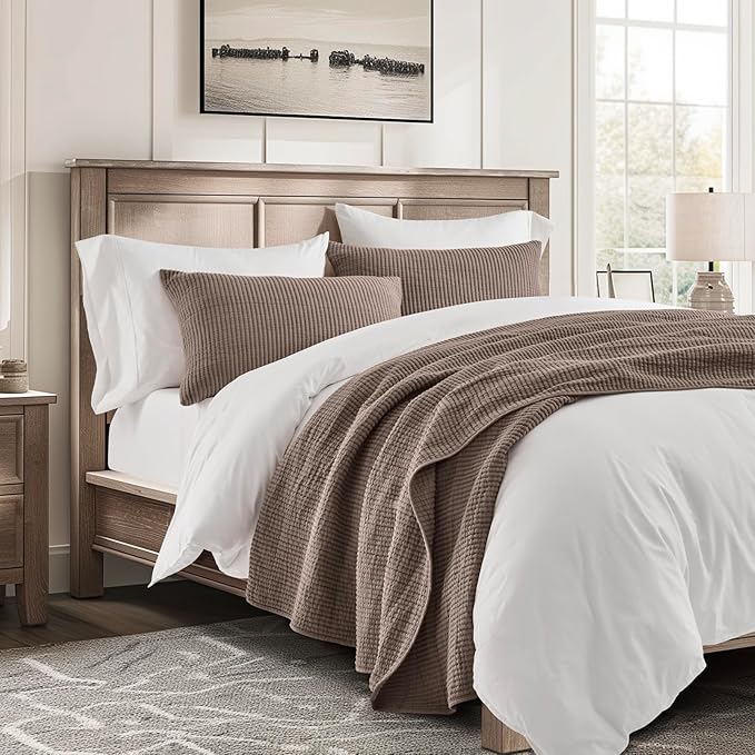 EVERGRACEHOME Cotton Coverlet Set King Size 3 Pieces, Lightweight Soft Ribbed Matelassé Bedspread Quilt Set, Cozy Oversized Quilted Bedding Set with 2 Pillow Shams for All Seasons, Mocha Brown