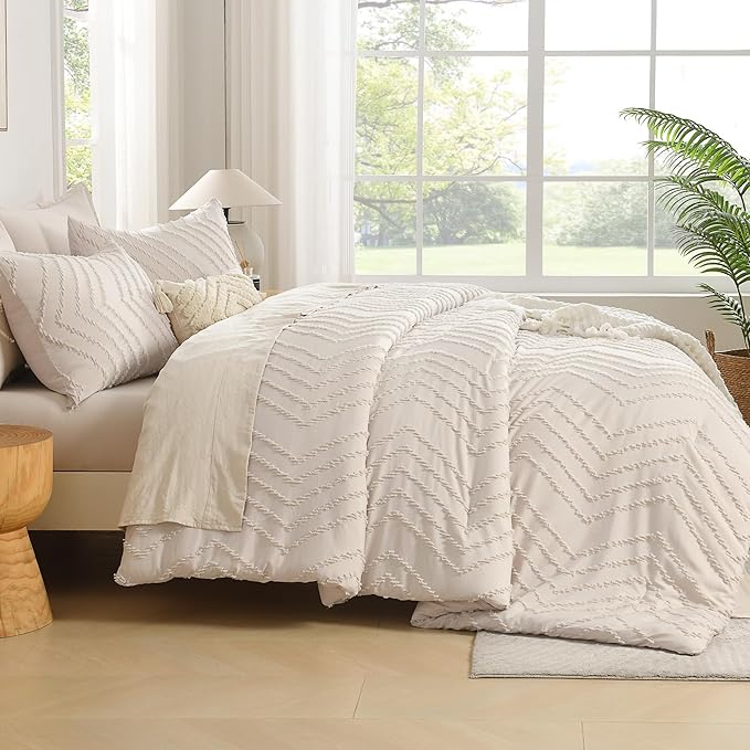 Andency Oversized Queen Comforter Set, Beige Boho Cream Soft Warm Neutral Bedding Comforter Sets, 3 Pieces Aesthetic Chevron Farmhouse Cute Bohemian Textured Bed Set
