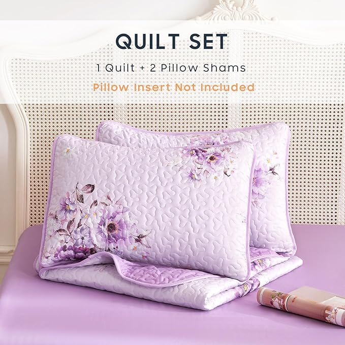 Wake In Cloud - Shabby Chic Quilt Set, Floral Coquette Cottagecore Farmhouse Vintage Flowers, for Women Teen Girls, Reversible Lightweight Bedspread Coverlet, 3 Pieces, Purple, Queen/Full Size