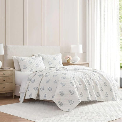 Martha Stewart - Queen Quilt Set, 100% Cotton Reversible Bedding Set, Incredibly Soft Feel for Year Round Comfort, 3 Piece Bed Set with Matching Pillowcases (Flower Block Print Blue)
