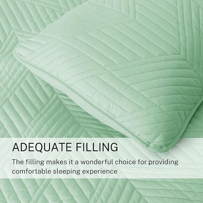 Exclusivo Mezcla Ultrasonic King Quilt Bedding Set, Lightweight Mint Green Bedspreads Soft Modern Geometric Coverlet Set for All Seasons (1 Quilt and 2 Pillow Shams)