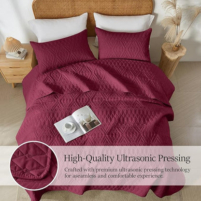 akkialla Twin Quilt Set, Burgundy Lightweight Microfiber Bedspread Coverlet, Boho Geometric Pattern, Soft All-Season Bedding, 2-Piece (1 Quilt, 1 Pillow Sham) | Breathable fabric, Modern style