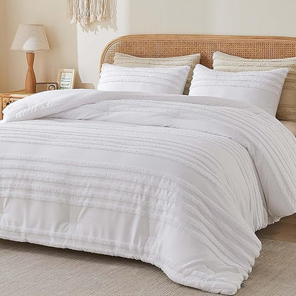 BEDELITE Boho Comforter Set Queen Size, White Tufted Striped Bed Set 3 Pieces, Soft Vintage Farmhouse Comforter for All Seasons, Boho Home Decor,Fluffy Jacquard Bedding with 2 Pillow Shams