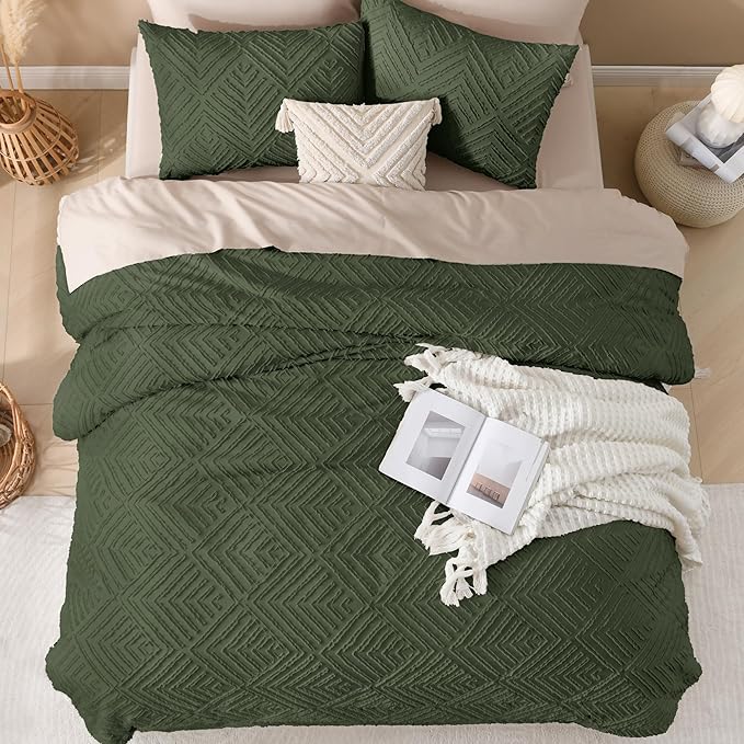 Andency Olive Green California King Comforter Set, 3 Pieces Boho Men Bedding Set & Collections, Farmhouse Tufted Fluffy Bedding Comforter Set for All Seasons (1 Comforter 104x96In, 2 Pillowcases)