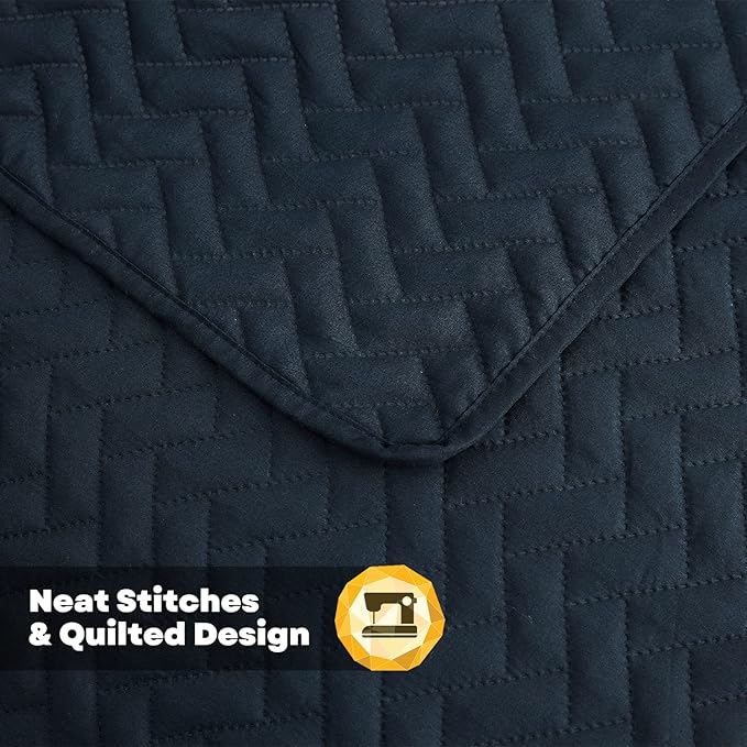 Maple&Stone Quilt Set Queen Size, Lightweight Navy Bedspread Ultrasonic Chevron Pattern Light Coverlet for All Season Comforter Bedding Decor - 3 Piece Full Bed Cover Sets