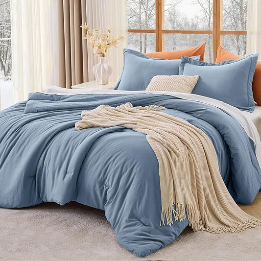 MUXHOMO Queen Comforter Set, All Season Ultra Soft Down Alternative Bedding - 3 Piece Lightweight Bed Set Includes 1 Comforter (90"x90") and 2 Pillow Shams (20"x26"), Sea Blue
