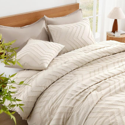 Litanika Alaskan King Comforter Set 128x120 Beige, 3 Pieces Oversized Super King Plus Size Boho Tufted Bedding Comforter Sets, Fluffy Bed Set
