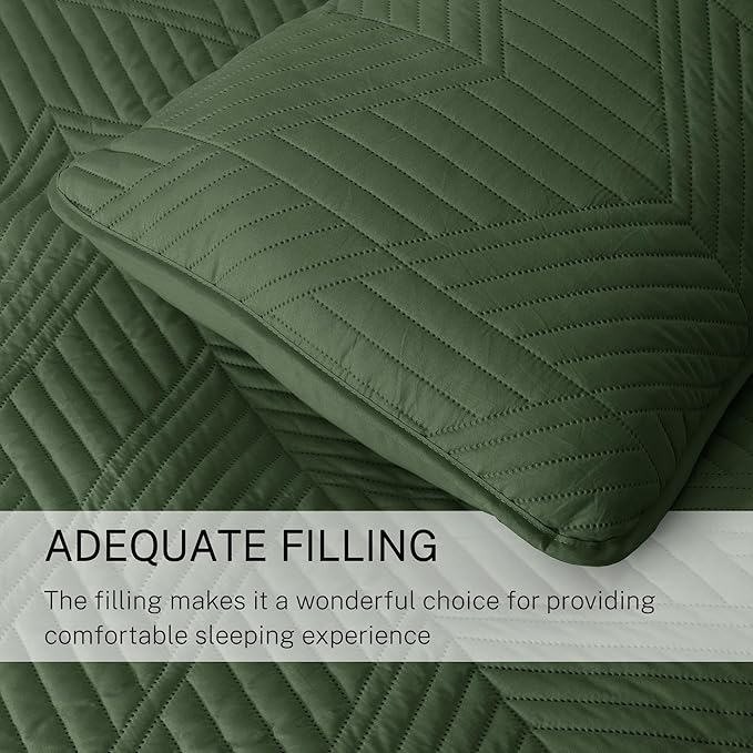 Exclusivo Mezcla Ultrasonic Full Queen Quilt Bedding Set, Lightweight Olive Green Bedspreads Soft Modern Geometric Coverlet Set for All Seasons (1 Quilt and 2 Pillow Shams)