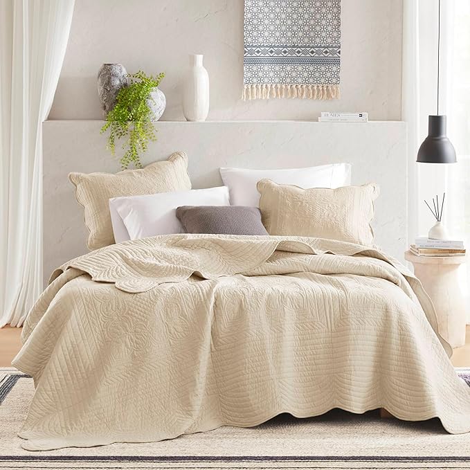 Madison Park Queen Quilt Set Damask Coverlet Set for Queen Size Bed, Cottage Oversized Quilt Set, Scallop Edge, All Season, Pre-washed Cotton-Filled Queen Size Quilt, Tuscany, Full/Queen Cream 3 Piece