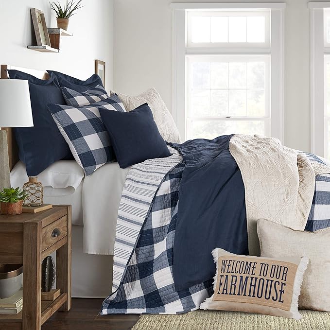 Levtex Home - Camden Quilt Set -Twin/Twin XL Quilt (68 x 86 in.) + One Standard Pillow Sham (26 x 20 in.) - Buffalo Check in Navy and Cream - Reversible Pattern - Cotton