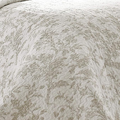 Laura Ashley - King Quilt Set, Soft Cotton Bedding with Reversible Design, Medium Weight for Year Round Use, 3 Piece Bed Set with Matching Pillowcases (Amberley Beige)