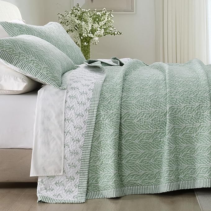 SahSahCasa Quilt Set Queen Size, 100% Cotton Quilt Bedding Set Bedspread, Botanical Pattern Solid Color Chic Lightweight Quilted Comforter for Queen Bed, White/Green, All Season, 3 Pieces