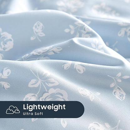 Wake In Cloud - Coquette Duvet Cover Set, Floral Cottagecore Flower Shabby Chic Cute Aesthetic, Soft Lightweight Bedding for Women Teen Girls, 3-Piece, Light Blue, Full Size