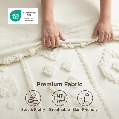 Bedsure Boho Tufted White Comforter King Size, GentleSoft™ 3 Pieces Boho Farmhouse Decor Bedding, Exquisite Shabby Chic Bedding for All Seasons, 1 Bed Comforter, 2 Pillow Shams, 104x90 Inches