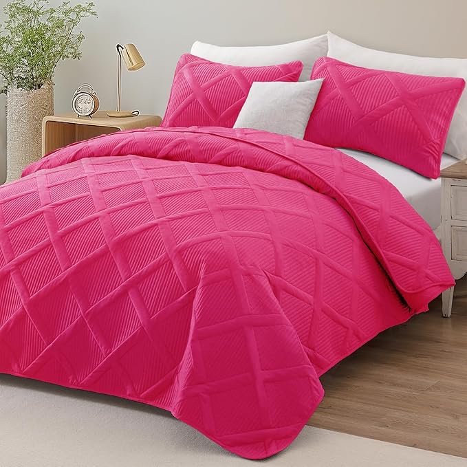 Exclusivo Mezcla Twin Size Quilt Set - Hot Pink Quilts Bedding Set with 2 Pillow Shams, Modern Bedspread with Striped Pattern, Soft Lightweight Bedspreads Coverlets for All Seasons