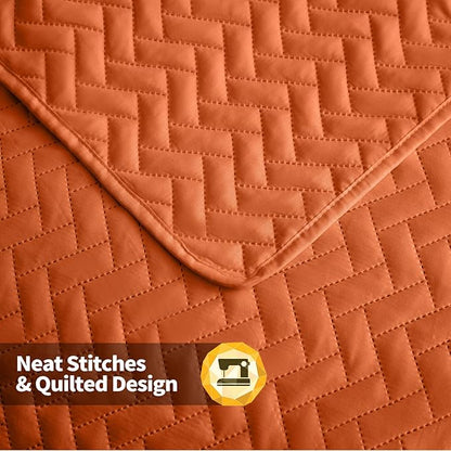 Maple&Stone Quilt Set Queen Size, Burnt Orange Lightweight Bedspread Ultrasonic Chevron Pattern Light Coverlet for All Season Comforter Bedding Decor - 3 Piece Queen Bed Cover Sets