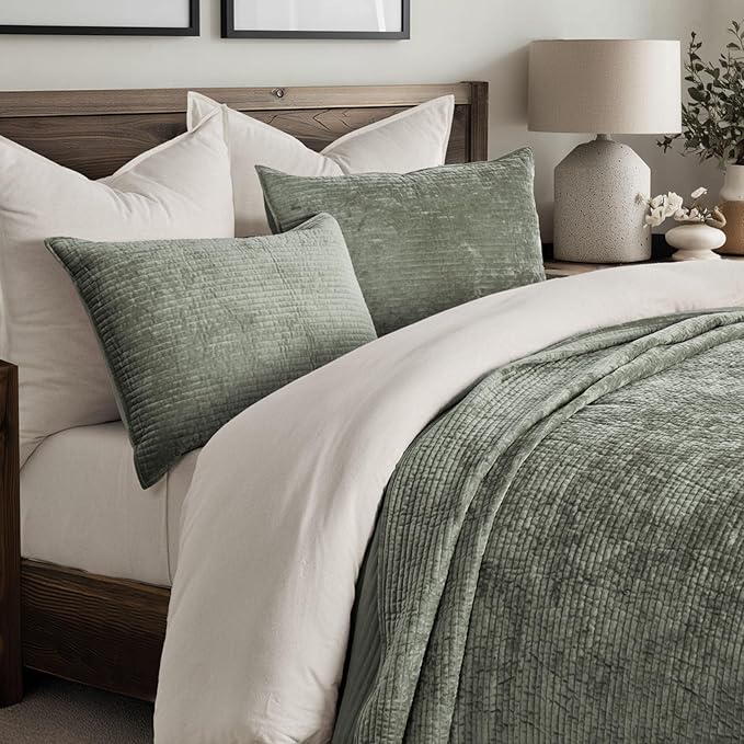 EVERGRACE Velvet Quilt Set Queen Size, Luxurious Soft Quilted Bedding Sets, Lightweight Velvet Comforter for All Season, Striped Channel Bedspread Coverlet with 2 Shams, Dried Thyme Green