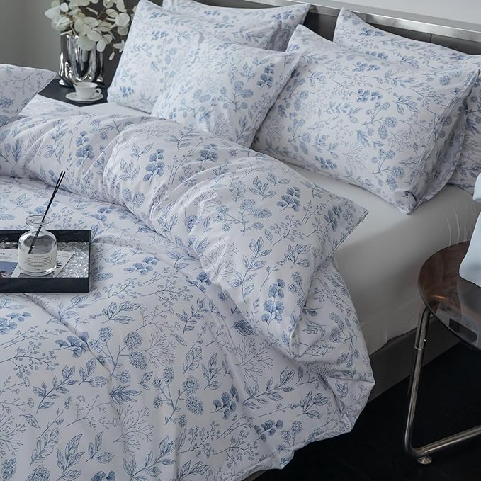 Floral Comforters Full Size 3 Pieces Soft Chic Garden Style Blue Flower Print Lightweight Botanical Comforter Set for All Seasons 1 Comforter and 2 Pillowcases