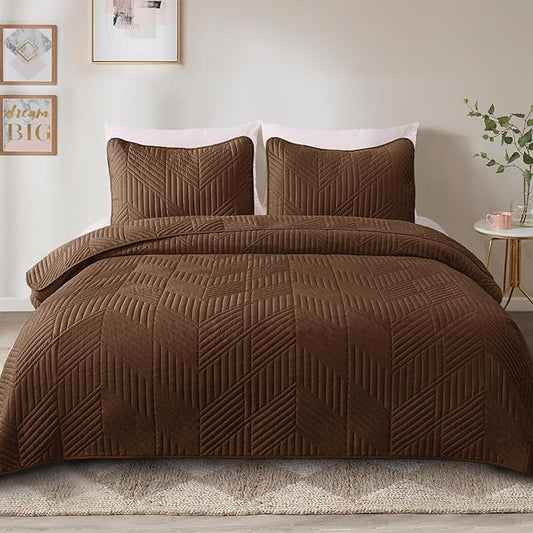 Exclusivo Mezcla Ultrasonic Twin Quilt Bedding Set, Lightweight Brown Bedspreads Soft Modern Geometric Coverlet Set for All Seasons (1 Quilt and 1 Pillow Sham)