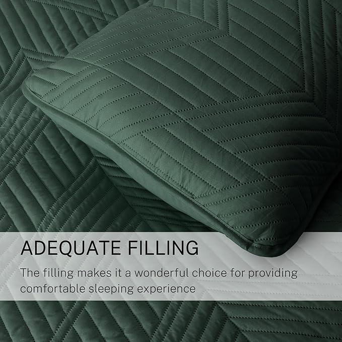 Exclusivo Mezcla Ultrasonic King Quilt Bedding Set, Lightweight Green Bedspreads Soft Modern Geometric Coverlet Set for All Seasons (1 Quilt and 2 Pillow Shams)