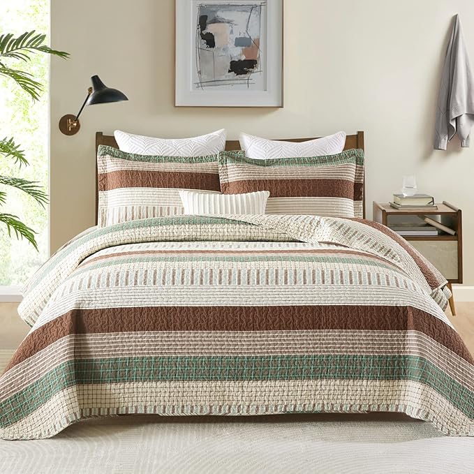 PANGUSHAN 100% Cotton Quilt Set King Size, Patchwork King Quilt Bedding Set Bedspreads, Farmhouse Lightweight Comforter Reversible Quilt, Green/Brown/Beige Bed Spread for All Season, 3 Pieces