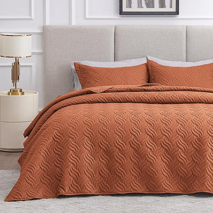 Love's cabin King Size Quilt Bedding Set Umber Bedspreads - Bed Summer Lightweight Bedspread Comforter - Wave Pattern Bedding Coverlet for All Season - 3 Pieces (1 Quilt, 2 Pillow Shams)
