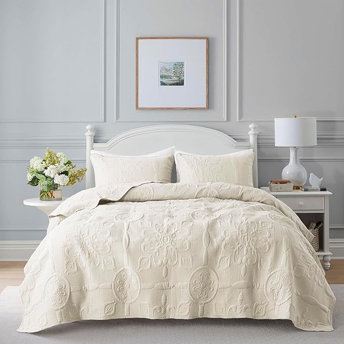 Ivory Damask Quilt Queen Size Bedding Sets with 2 Pillow Shams, Cream Boho Bedspread Lightweight Soft Farmhouse Vintage Bohemian Coverlet Retro Jacquard Pattern Bed Cover for All Season, 3 Pieces