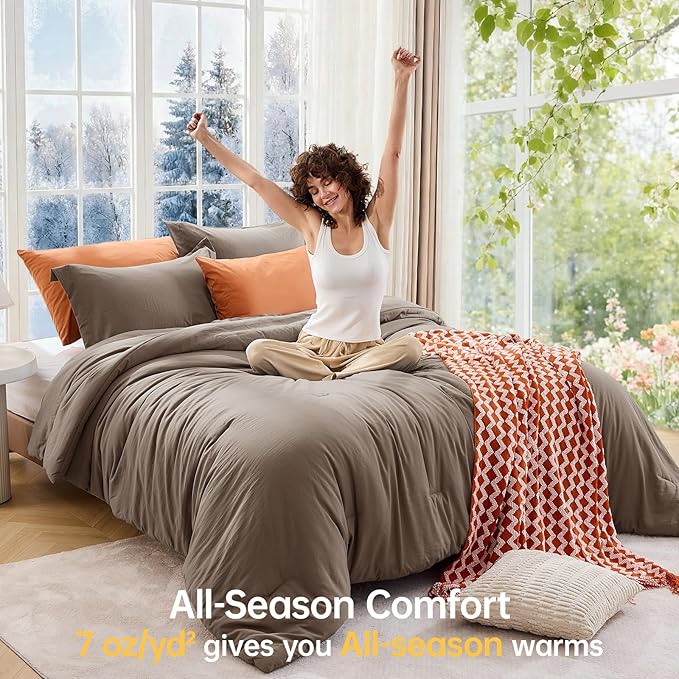 MUXHOMO Queen Comforter Set, All Season Ultra Soft Down Alternative Bedding - 3 Piece Lightweight Bed Set Includes 1 Comforter (90"x90") and 2 Pillow Shams (20"x26"), Brown