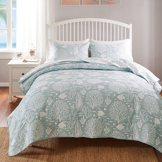 Greenland Home Coastal Paradise Reversible Matelassé Coverlet Set, 3-Piece Full/Queen, Marina Seafoam