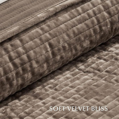 EVERGRACE Velvet Quilt Set King Size, Luxurious Soft Quilted Bedding Sets, Lightweight Velvet Comforter for All Season, Striped Channel Bedspread Coverlet with 2 Shams, Natural Tan