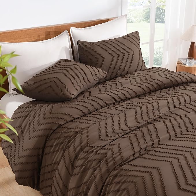 Litanika Brown Queen Size Comforter Sets, 3 Pieces Lightweight Chevron Tufted Bedding Comforter Set, Fluffy Down Alternative Comforter Bed Set Gift Choice (90x90In Comforter and 2 Pillowcases)