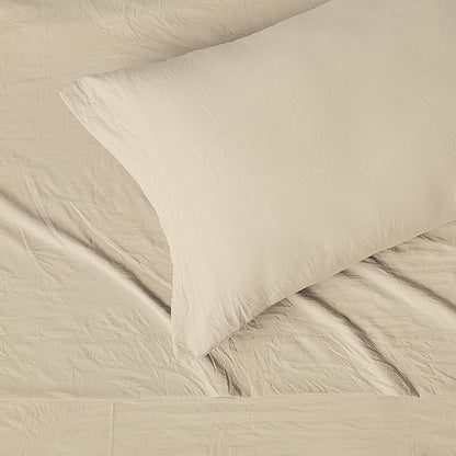Amazon Basics Twin Bed Sheet, 3-Piece Bedding Set, Double Brushed Microfiber, Ultra Soft, Easy Care, Beige